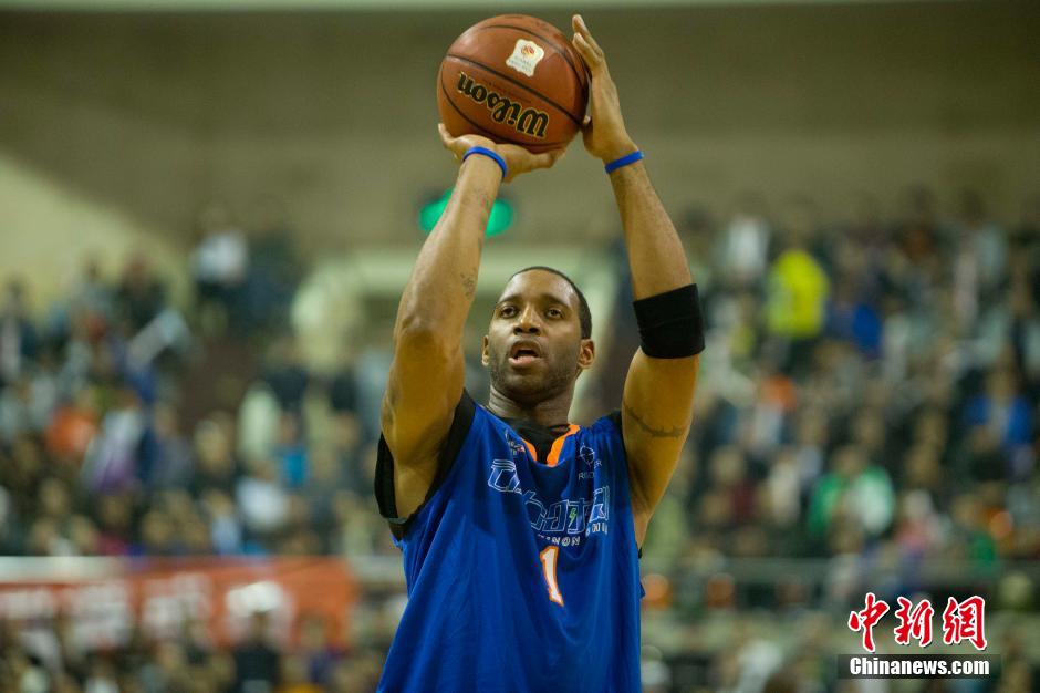 完美再现！《巫师3》传奇银剑实物复刻版开放预订